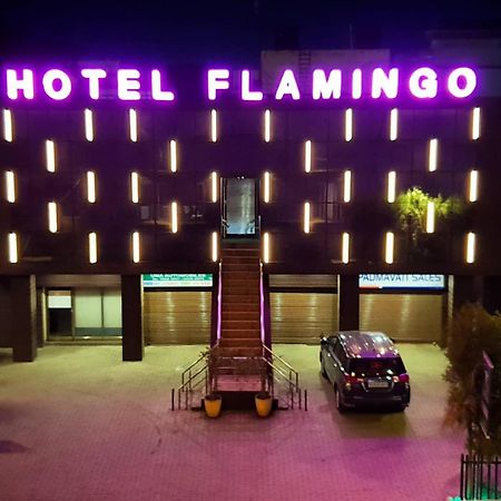 Hotel Flamingo Gandhidham Exterior photo